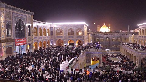 گزارش تصویری استراحت خیل عظیم زائران اربعین در صحن حضرت زهرا (س)