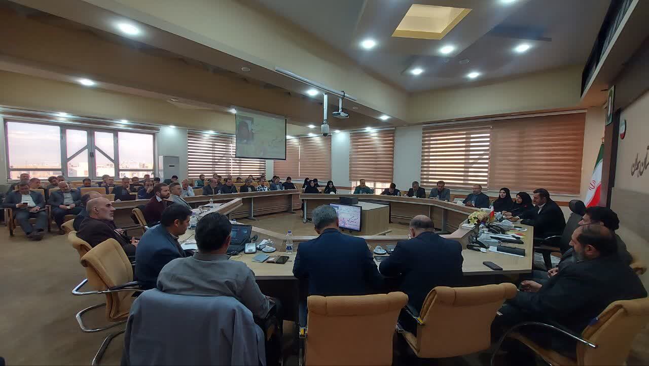 نشست ریس ستاد عتبات عالیات استان با مدیر کل آموزش و پرورش