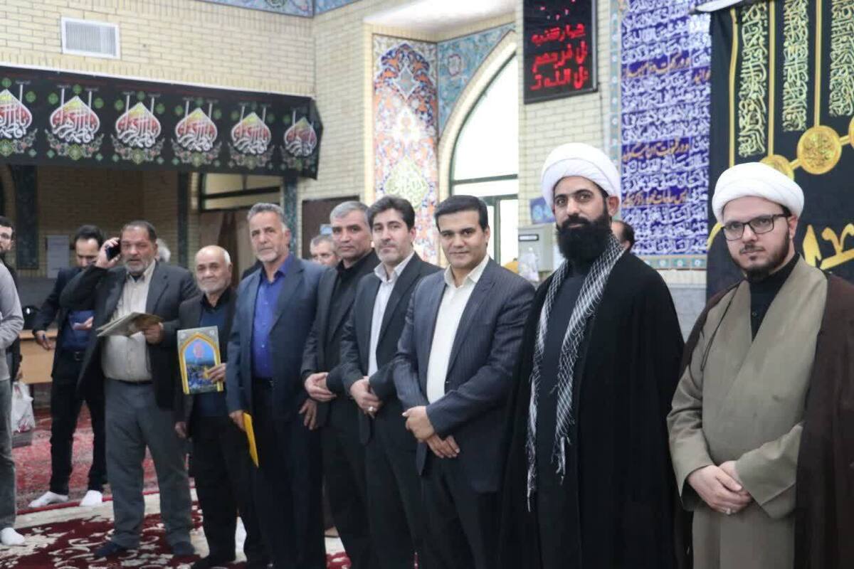 اهدای سند افتخار به خیّرین صحن حضرت زینب(س)